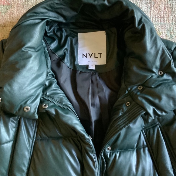 Excellent condition NVLT Puffer jacket - Picture 3 of 4